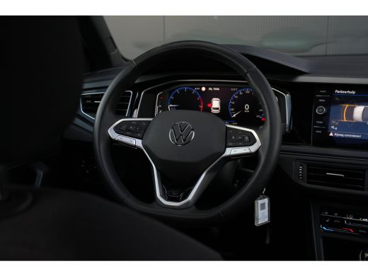 Volkswagen Polo 1.0 TSI 95pk R-Line Edition | Panoramadak | Camera | Parkeerhulp | Carplay |  | Adaptive Cruise | ActivLease financial lease