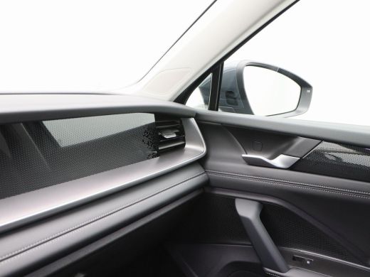 Volkswagen Tayron Life Edition 1.5 eTSi 150 Pk Automaat 7-Persoons | Trekhaak | Stoel & Stuur Verwarming | 19" Inch... ActivLease financial lease