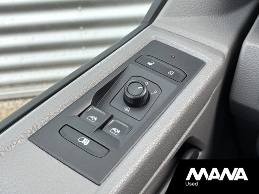 Volkswagen Transporter 2.0 TDI L1H1 150pk Automaat LM velgen Cruise Sensoren Airco ActivLease financial lease
