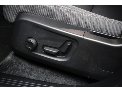 Volvo  C40 Ultimate Recharge Pure Electric 2WD | Harman Kardon | 360 Camera | Stoel + Stuur Verwarming | Tre... ActivLease financial lease