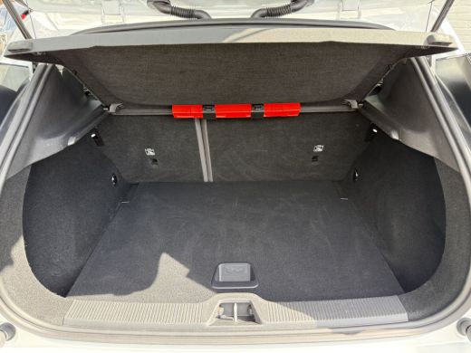 Volvo  EX30 Single Motor Extended Range Core 69 kWh | ACC | Parelmoer | Camera | 18 inch ActivLease financial lease
