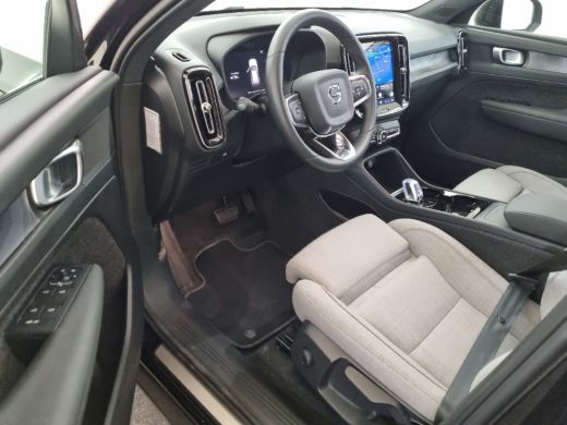 Volvo  XC40 Single Motor Extended Range Plus 82 kWh Black Edition | Tailord Wool | UNIEK! | 20'' | All-Season ActivLease financial lease