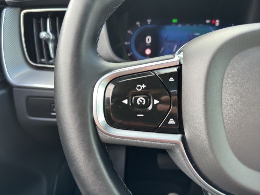 Volvo  XC60 T6 Plug-in hybrid AWD Ultimate Bright | Achterbank verwarmd | Achteruitrijcamera | Apple Carplay/... ActivLease financial lease
