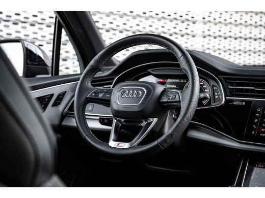 Audi Q7 TFSI-e Quattro Pro Line S | Vierwielsturing | Panoramadak | Advanced onderstel |  HUD | Remote pa... ActivLease financial lease