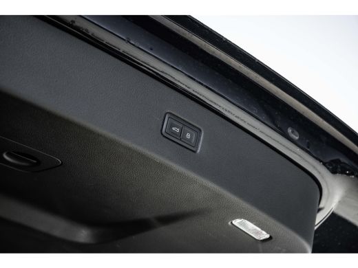 Audi Q7 TFSI-e Quattro Pro Line S | Vierwielsturing | Panoramadak | Advanced onderstel |  HUD | Remote pa... ActivLease financial lease