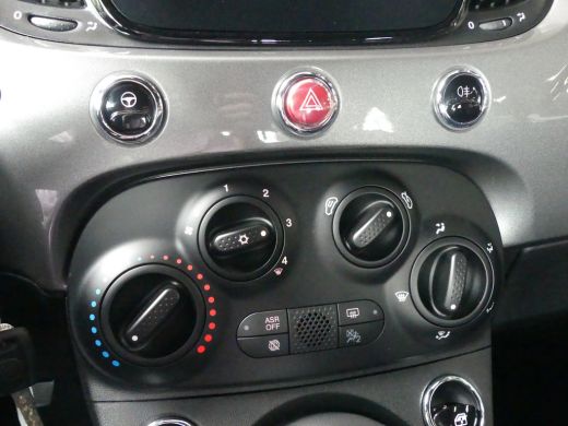 Fiat 500C 1.0 Hybrid Club | ELEKTRISCH SCHUIFDAK | PARKEERSENSOREN | CRUISE | AIRCO | APPLE CARPLAY / ANDRO... ActivLease financial lease