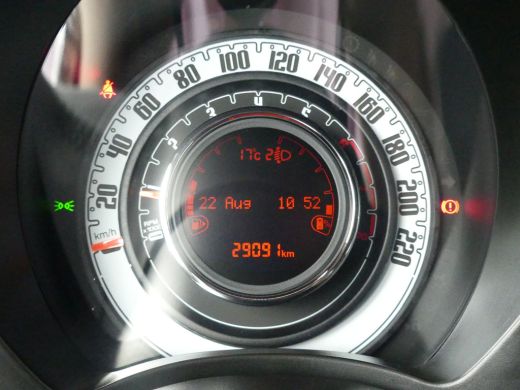 Fiat 500C 1.0 Hybrid Club | ELEKTRISCH SCHUIFDAK | PARKEERSENSOREN | CRUISE | AIRCO | APPLE CARPLAY / ANDRO... ActivLease financial lease