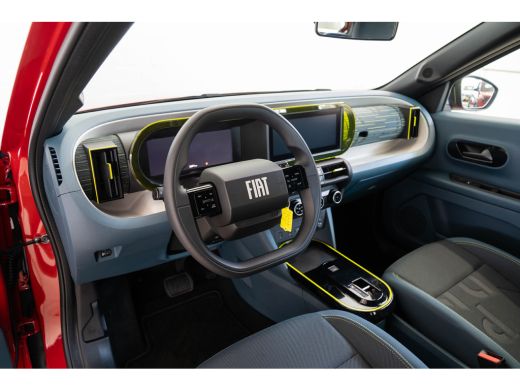 Fiat Grande Panda RED 11kW 44 kWh | SOH 100% | Tot 8 Jaar Garantie | 3-Fase | Apple Carplay & Android Auto | Parkee... ActivLease financial lease