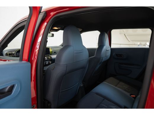 Fiat Grande Panda RED 11kW 44 kWh | SOH 100% | Tot 8 Jaar Garantie | 3-Fase | Apple Carplay & Android Auto | Parkee... ActivLease financial lease