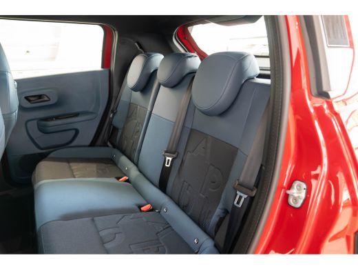 Fiat Grande Panda RED 11kW 44 kWh | SOH 100% | Tot 8 Jaar Garantie | 3-Fase | Apple Carplay & Android Auto | Parkee... ActivLease financial lease