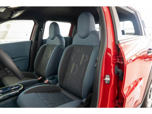 Fiat Grande Panda RED 11kW 44 kWh | SOH 100% | Tot 8 Jaar Garantie | 3-Fase | Apple Carplay & Android Auto | Parkee... ActivLease financial lease