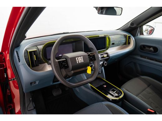 Fiat Grande Panda RED 11kW 44 kWh | SOH 100% | Tot 8 Jaar Garantie | 3-Fase | Apple Carplay & Android Auto | Parkee... ActivLease financial lease