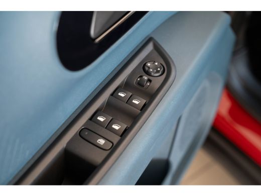 Fiat Grande Panda RED 11kW 44 kWh | SOH 100% | Tot 8 Jaar Garantie | 3-Fase | Apple Carplay & Android Auto | Parkee... ActivLease financial lease
