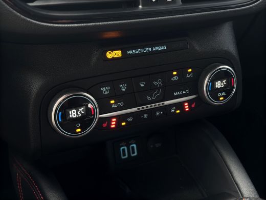 Ford Focus 1.0 Hybrid ST Line X | Stoelverwarming | Cruise Control | Apple Carplay | Camera | Navigatie | Ac... ActivLease financial lease