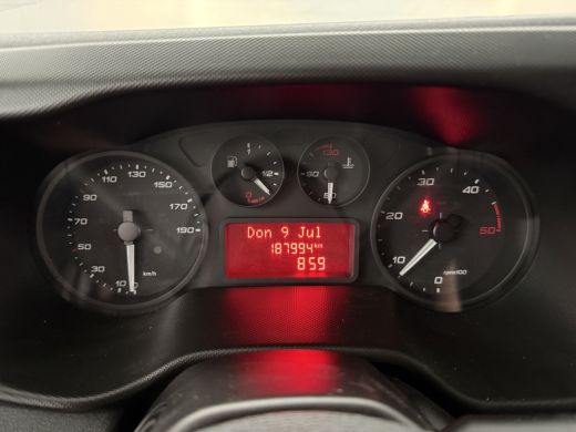 Iveco Daily 35S14 2.3 410 | Foodtruck | Verkoopwagen | Patatkraam | Eventtruck | Snackwagen | Viskraam | Zijd... ActivLease financial lease