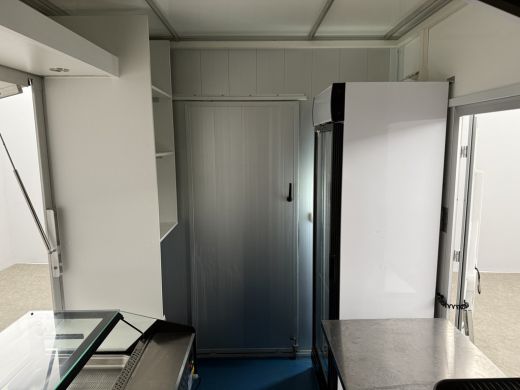 Iveco Daily 35S14 2.3 410 | Foodtruck | Verkoopwagen | Patatkraam | Eventtruck | Snackwagen | Viskraam | Zijd... ActivLease financial lease