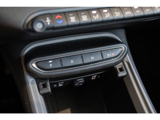 Jeep Avenger 1.2 e-Hybrid Longitude | Navigatie | Adaptive Cruise Controle | Apple Carplay & Android Auto | Pa... ActivLease financial lease