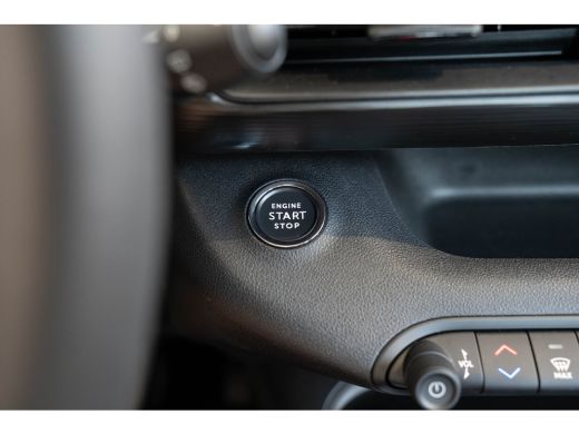 Jeep Avenger 1.2 e-Hybrid Longitude | Navigatie | Adaptive Cruise Controle | Apple Carplay & Android Auto | Pa... ActivLease financial lease
