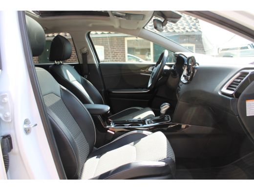 Kia Ceed Sportswagon 1.6 GDI PHEV PREMIUM NW TYPE PANO LEER LED NAVI 69000KM!!! ActivLease financial lease