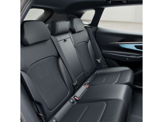 Lynk & Co 08 1.5 Business Edition | 11 kW lader | Alarmsysteem | Apple Carplay/Android Auto|telefoonintegratie... ActivLease financial lease