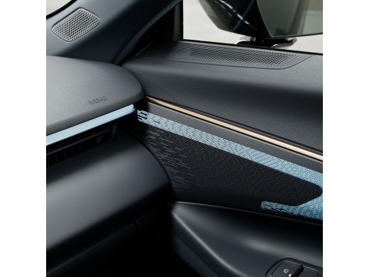 Lynk & Co 08 1.5 Core | 11 kW lader | Alarmsysteem | Apple Carplay/Android Auto|telefoonintegratie premium ActivLease financial lease