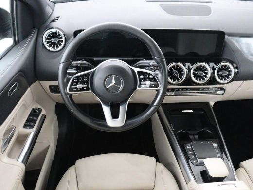 Mercedes-Benz B-Klasse | SOH 93,0% | Leder | Stoelverwarming | Adaptive cruise | Carplay | Camera | Park assist | Sfeerv... ActivLease financial lease