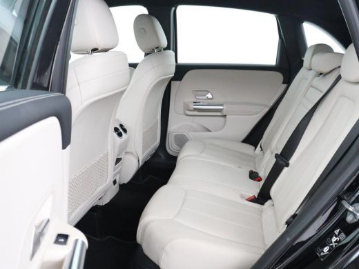 Mercedes-Benz B-Klasse | SOH 93,0% | Leder | Stoelverwarming | Adaptive cruise | Carplay | Camera | Park assist | Sfeerv... ActivLease financial lease