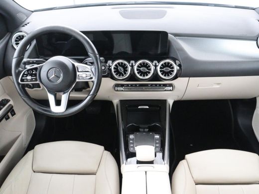 Mercedes-Benz B-Klasse | SOH 93,0% | Leder | Stoelverwarming | Adaptive cruise | Carplay | Camera | Park assist | Sfeerv... ActivLease financial lease
