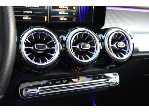 Mercedes-Benz EQB 300 4MATIC AMG Line 67 kWh SOh 97.5% PANO SFEER ILS 360CAMERA 54000KM!!! ActivLease financial lease