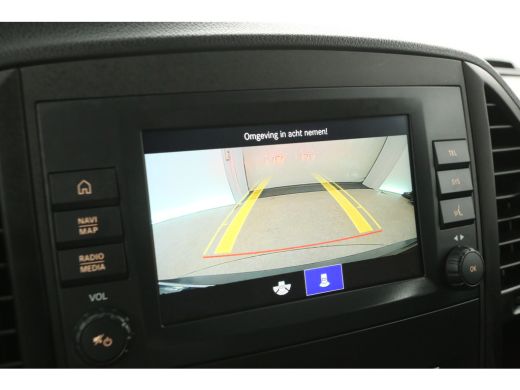 Mercedes-Benz eVito Lang 66 kWh | Snelladen | SOH 97% | Airco | Cruise | Camera | Carplay | 3 Zits | Navi | Parkeersens. ActivLease financial lease