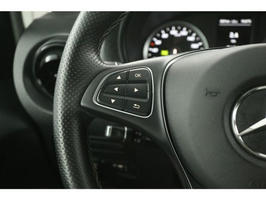 Mercedes-Benz eVito Lang 66 kWh | Snelladen | SOH 97% | Airco | Cruise | Camera | Carplay | 3 Zits | Navi | Parkeersens. ActivLease financial lease