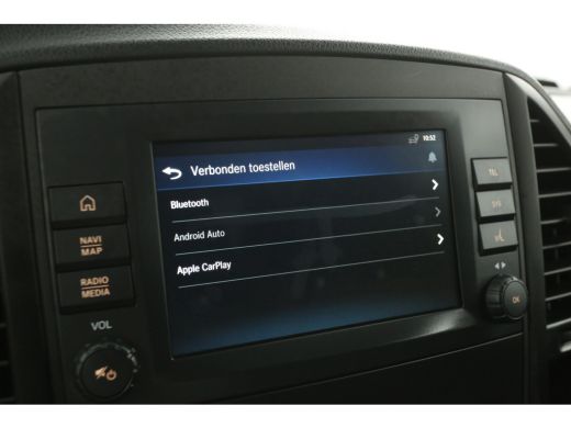 Mercedes-Benz eVito Lang 66 kWh | Snelladen | SOH 97% | Airco | Cruise | Camera | Carplay | 3 Zits | Navi | Parkeersens. ActivLease financial lease