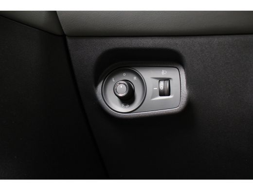 MG MGS5 EV Luxury 64 kWh | 360&deg; CAMERA | STOEL + STUURVERWARMING | ADAPTIVE CRUISE | DODE HOEK | PARK SENS V... ActivLease financial lease