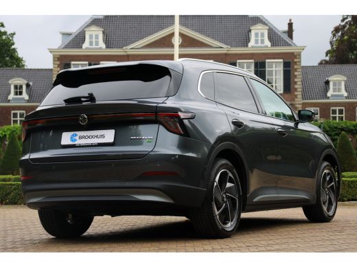MG MGS5 EV Luxury 64 kWh | 360&deg; CAMERA | STOEL + STUURVERWARMING | ADAPTIVE CRUISE | DODE HOEK | PARK SENS V... ActivLease financial lease