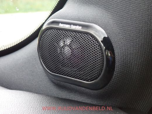 Mini Cooper 1.5 Cooper FACELIFT KEYLESS / HEAD-UP / SPORTLEER ActivLease financial lease