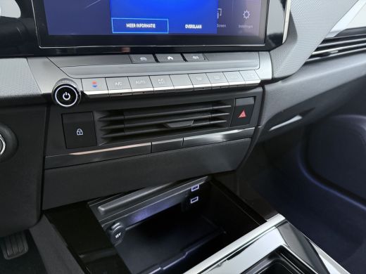 Opel Astra Electric 54 kWh Edition | Achteruitrijcamera | Airco (automatisch) | Apple Carplay/Android Auto|t... ActivLease financial lease
