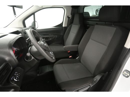 Opel Combo-e 50 kWh | Snelladen | SOH 98% | Airco | Cruise | Parkeersens. | Trekhaak ActivLease financial lease