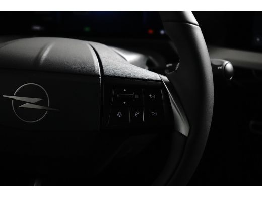 Opel Mokka-e -e 54KWH 156PK EDITION / NAVI / CLIMA / FULL-LED / PDC / KEYLESS / WINTERPAKKET !! ActivLease financial lease