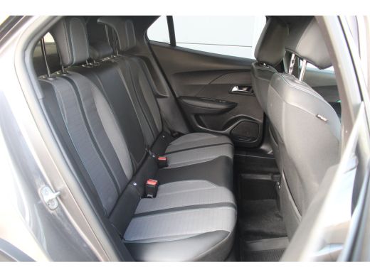 Peugeot 2008 1.2 Allure | Camera | Cruise | Carplay | Climate | DAB | LED | PDC A | Camera | Cruise | Carplay ... ActivLease financial lease