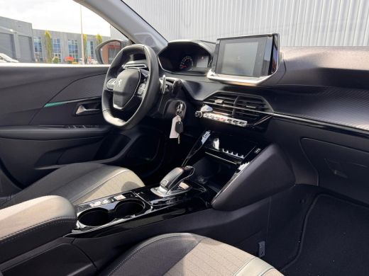 Peugeot 208 1.2 100PK Allure Automaat | Camera | Navigatie | Apple Carplay / Android Auto | Cruise Control | ... ActivLease financial lease