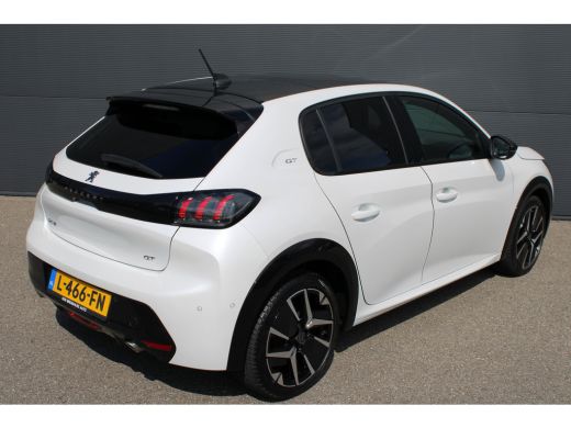 Peugeot 208 1.2 PureTech GT Pack | Navigatie | Camera | Panoramadak | Stoelverwarming | Full LED | Alcantara ... ActivLease financial lease