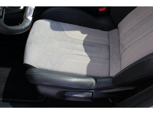 Peugeot 208 1.2 PureTech GT Pack | Navigatie | Camera | Panoramadak | Stoelverwarming | Full LED | Alcantara ... ActivLease financial lease