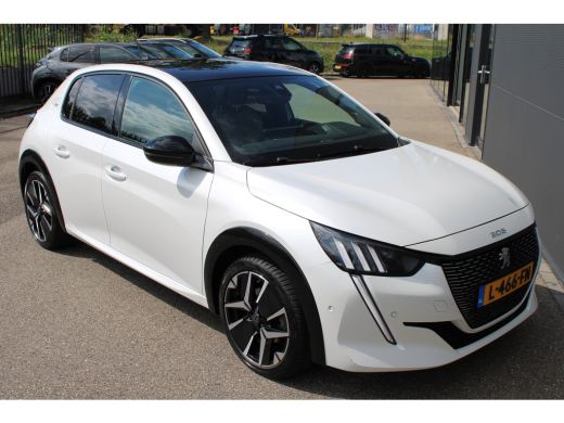 Peugeot 208 1.2 PureTech GT Pack | Navigatie | Camera | Panoramadak | Stoelverwarming | Full LED | Alcantara ... ActivLease financial lease