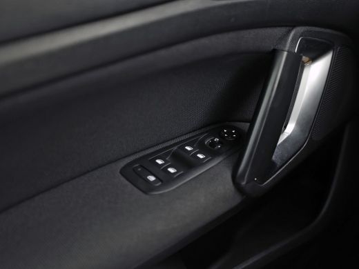 Peugeot 308 SW 1.2 PureTech Premium Sport (VIRTUAL COCKPIT, APPLE CARPLAY, GROOT NAVI, 360 CAMERA, SPORTSTOEL... ActivLease financial lease