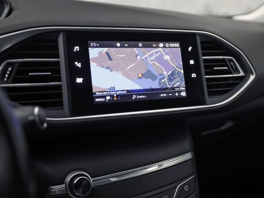 Peugeot 308 SW 1.2 PureTech Premium Sport (VIRTUAL COCKPIT, APPLE CARPLAY, GROOT NAVI, 360 CAMERA, SPORTSTOEL... ActivLease financial lease