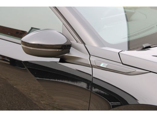 Peugeot e-2008 Business Apple Carplay/Android Auto | Cruise Control | Climate Control | Camera ActivLease financial lease