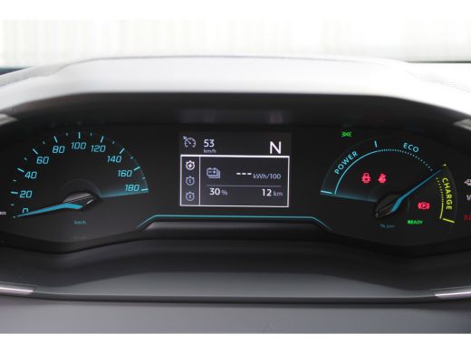 Peugeot e-2008 Business Apple Carplay/Android Auto | Cruise Control | Climate Control | Camera ActivLease financial lease