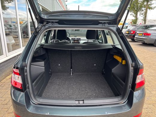 Skoda Fabia Combi 1.0 TSI Ambition | Stoelverwarming | Bluetooth | Cruise | Airco ActivLease financial lease