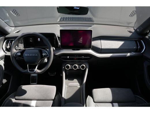 Skoda Kodiaq Sportline Business | Schuif/kantel dak | CANTON Audio | Trekhaak | 20" LMV | ActivLease financial lease