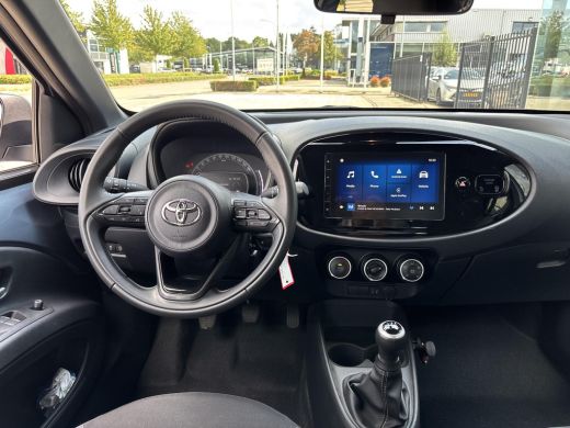 Toyota Aygo 1.0 VVT-i MT Play | Airco | Achteruitrij camera | Carplay/Android auto | ActivLease financial lease